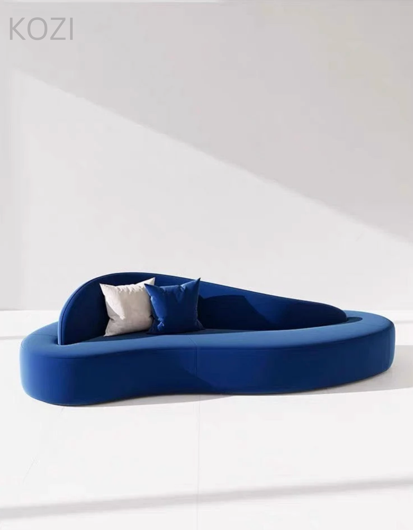 VIRENTA Scratch Resistant Curve Sofa