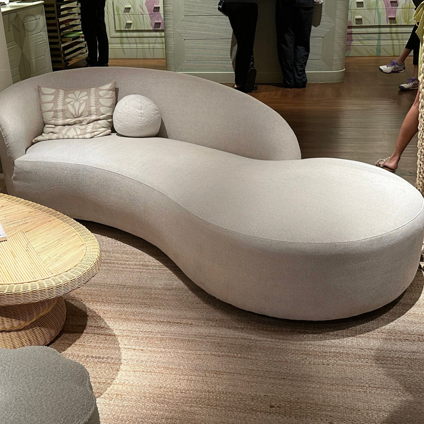 AYRA Curve Sofa