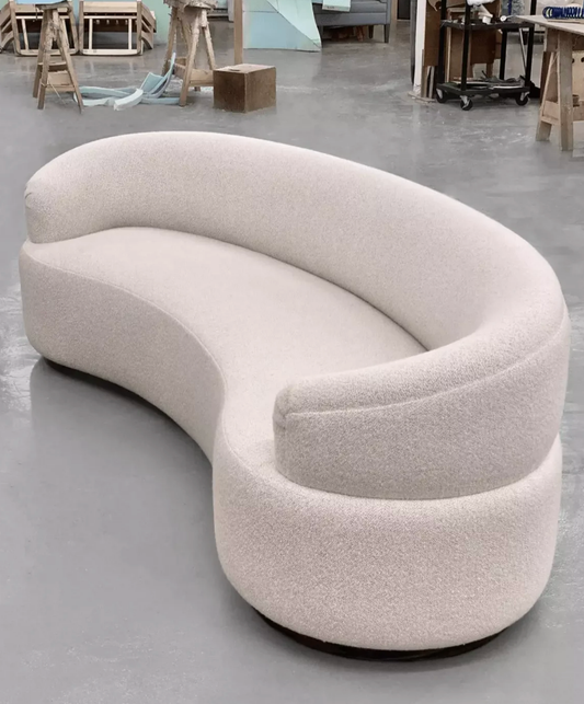 LYRIN Performance Boucle Curve Sofa